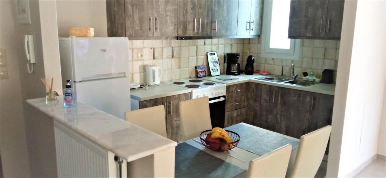 Artemis Suites Волос Екстериор снимка